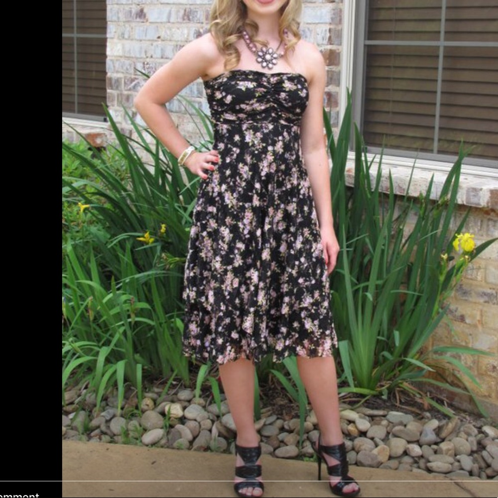 🔴HOST PICK🎉🔴STRAPLESS LACE DRESS🔴 - Picture 7 of 13